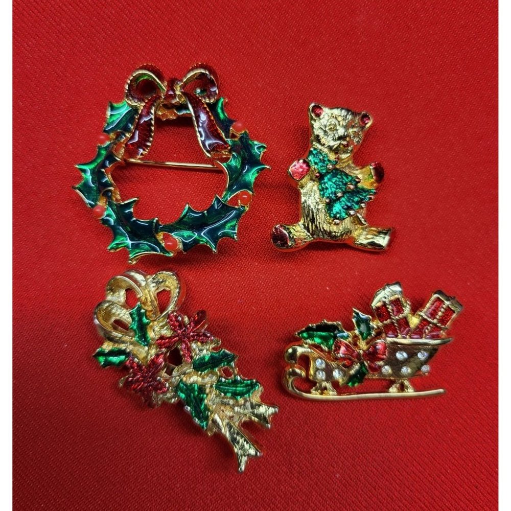 Christmas Pins Brooches Christmas Teddy Bear Wreath Poinsettia Sleigh Pins